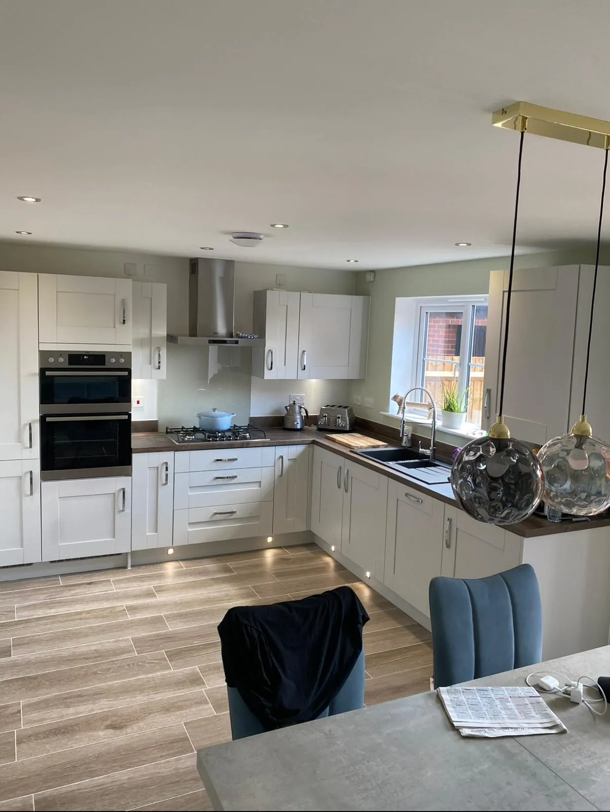 Bespoke fitted kitchen installation